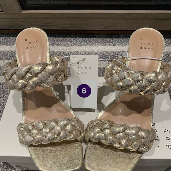 🦋NEW! Gold Basil Rope Open Toe Slide On Heels SZ 6 - Picture 3 of 7
